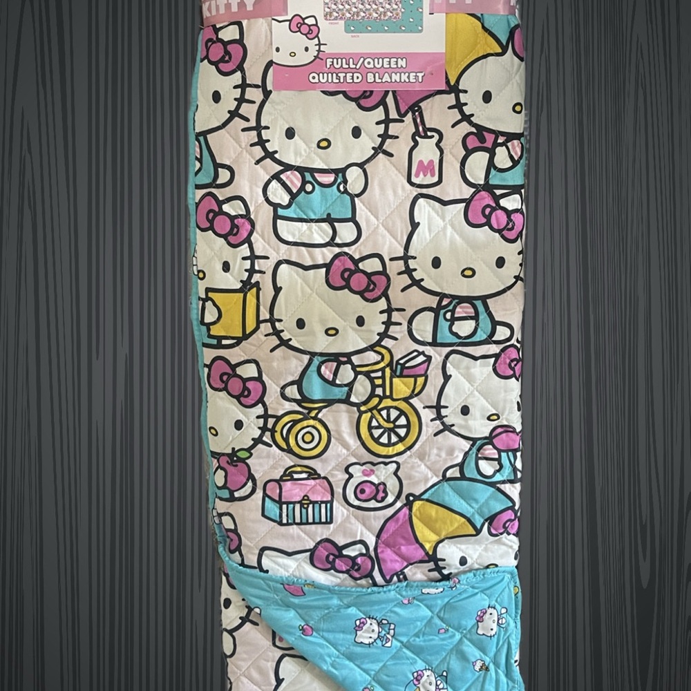 Hello Kitty Full/Queen Quilted Blanket